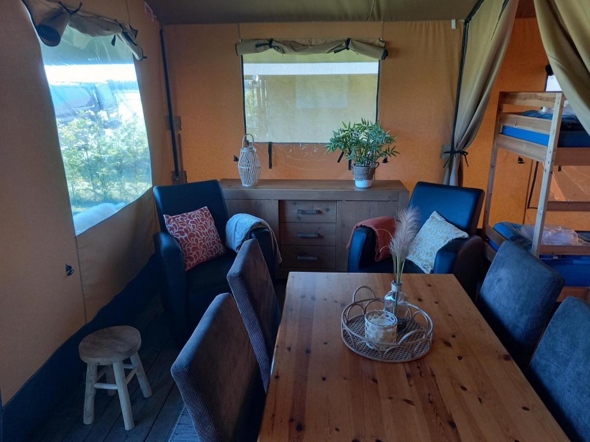 Comfort Safaritent 6 Pers En Mini Camping Zwiggelte 外观 照片